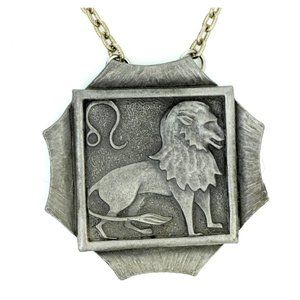 VINTAGE 1970'S L RAZZA leo horiscope pendand/necklace EUC 20"